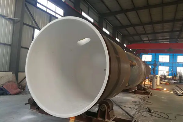 PTFE রেখাযুক্ত সরঞ্জাম নির্বাচন করার আগে ইঞ্জিনিয়ারদের কি মূল্যায়ন করা উচিত?